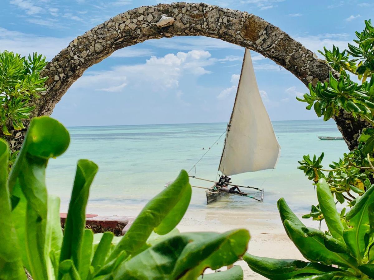 Palumboreef Beach Resort Uroa Buitenkant foto