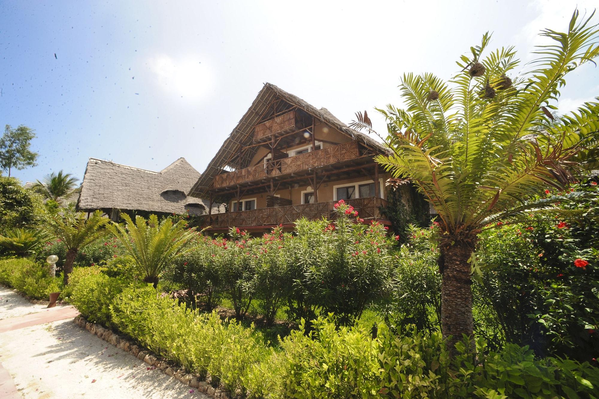 Palumboreef Beach Resort Uroa Buitenkant foto